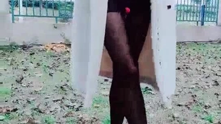 大假屌让丰满金发妞潮吹并中出