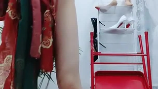 极品女神磨豆浆，做在大神的身上前后左右摩擦摩擦~