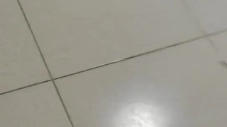 性爱成瘾的网红押尾猫~ 与炮友在浴室无套激情肏干