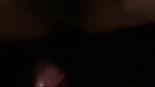 张可心带单男回出租屋，并打电话给老公汇报战况！