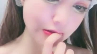 华裔猛男桌上后入猛操成人展AVN著名成人女星Alexa 罕见内射