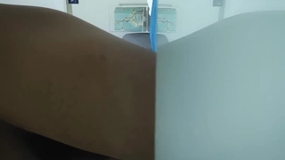 漂亮妹子与土豪乾爹酒店约啪，看爹爹的棒子让她的表情有多销魂~