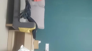 170CM妖艳新人御姐，难得一见大白美臀，这屁股简直完美，炮友抱着屁股就是操，超嫩小逼菊花也粉的