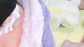 瑞娜塔川可爱的亚洲模特喜欢被草