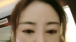 重磅绿播女神下海，颜值高的不像真人啊，像漫画里走出来的女神，还有牛奶巨乳，妙硬主角