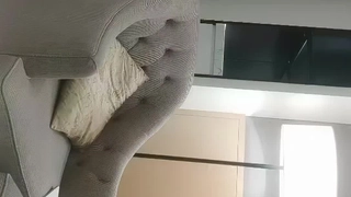 园艺师满足饥渴的打屁股辣妹 Jodi Taylor