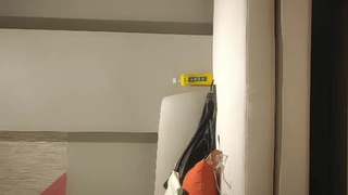 丧志母狗无脑调教，调教界大佬，今天新到一个小骚货，娇小玲珑，喜欢被打屁股，骚气逼人需要大黑牛来满足