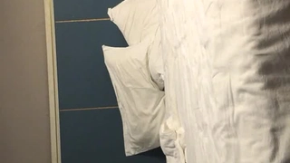 高颜值白虎妹被炮友操的白浆都流出来最后内射